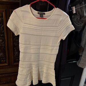 Gracia Women's Ivory Textured Short Sleeve Top